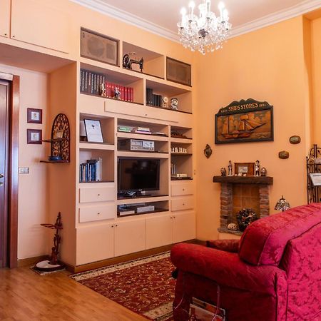 Duomo Walking Distance Elegant Flat With View Apartamento Milão Exterior foto