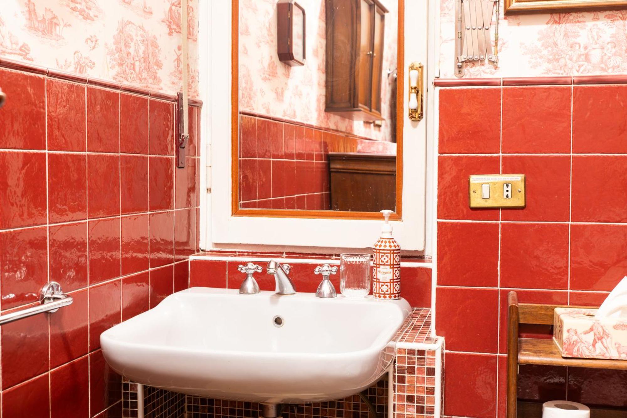 Duomo Walking Distance Elegant Flat With View Apartamento Milão Exterior foto