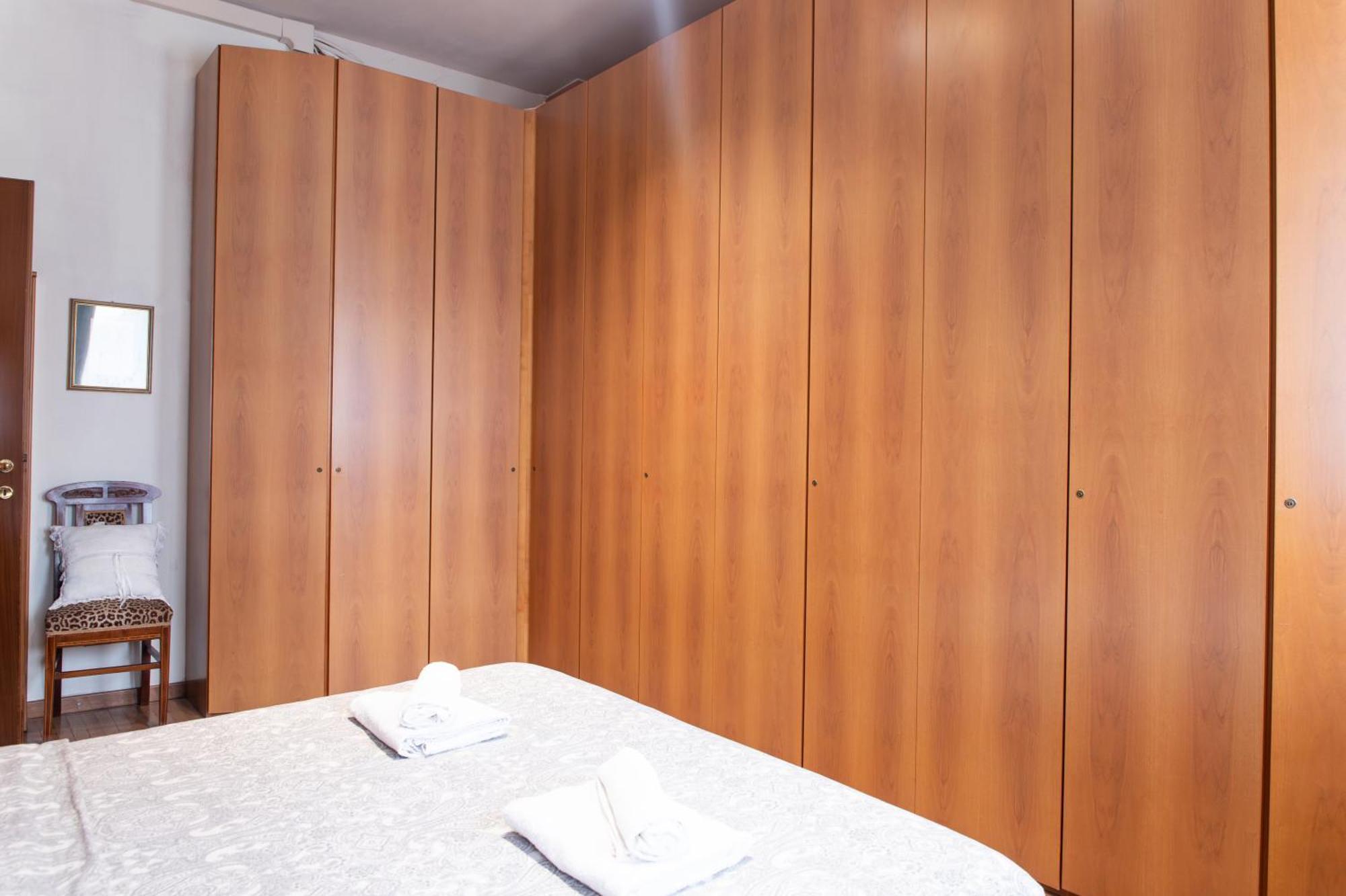 Duomo Walking Distance Elegant Flat With View Apartamento Milão Exterior foto