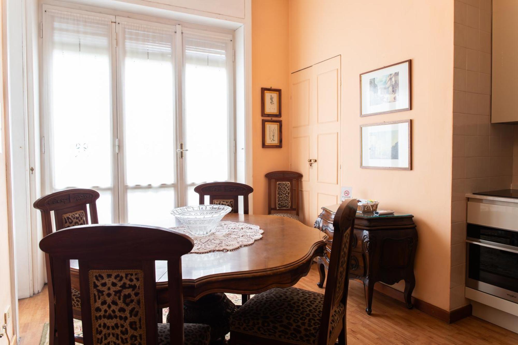 Duomo Walking Distance Elegant Flat With View Apartamento Milão Exterior foto